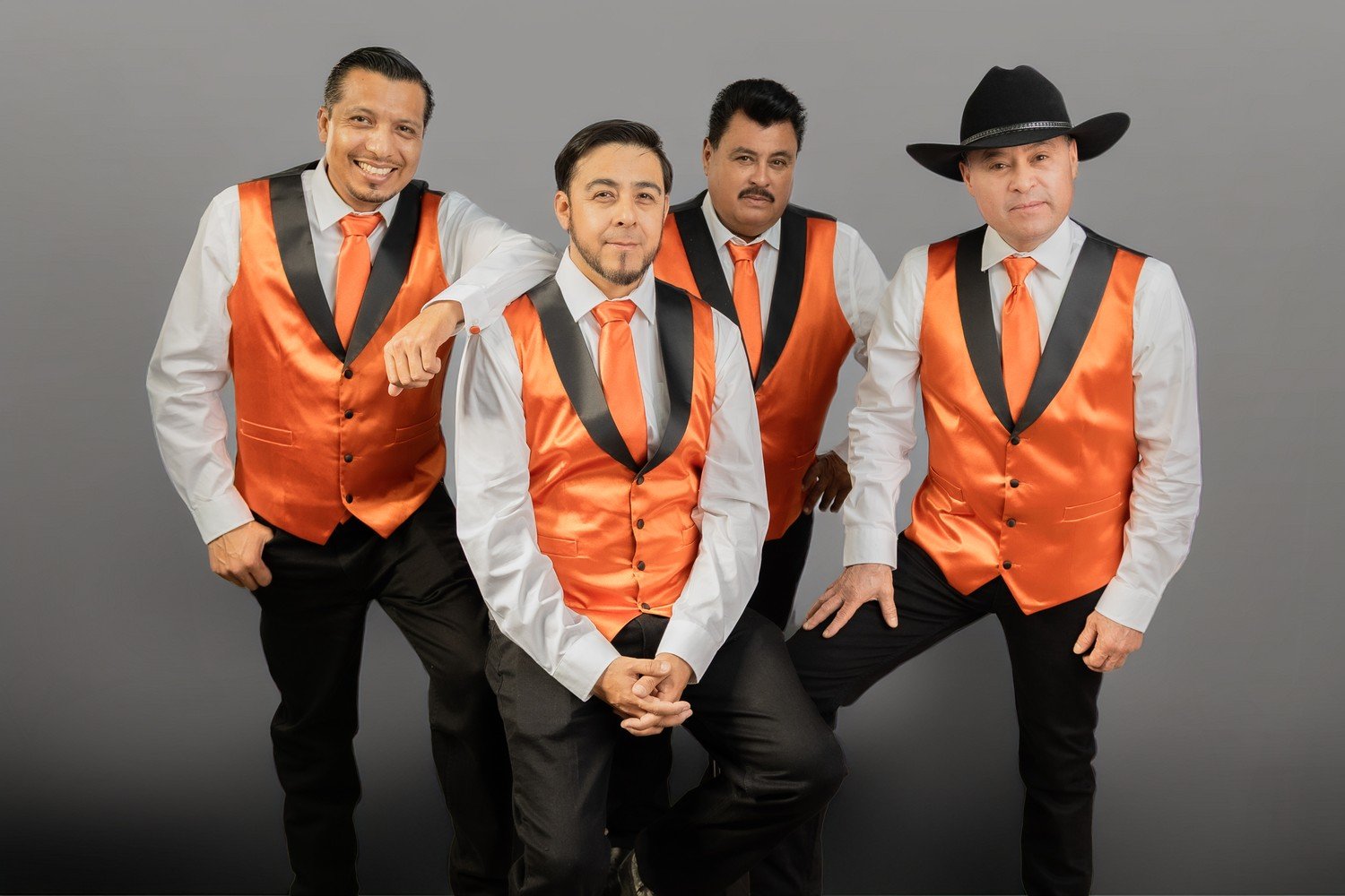 Grupo Silverado, sesión oficial 2026
